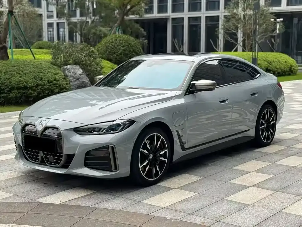 BMW i4 2022 из CN, фото 1