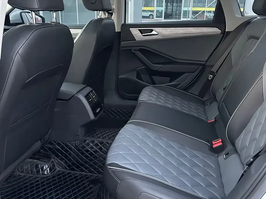 Volkswagen Sagitar 2023 из CN, фото 6