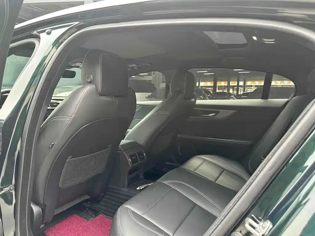 Jaguar XEL 2023 из CN, фото 8