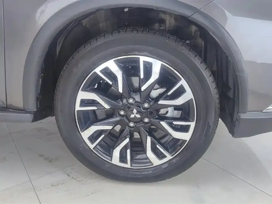 Mitsubishi Outlander 2021 из CN, фото 6