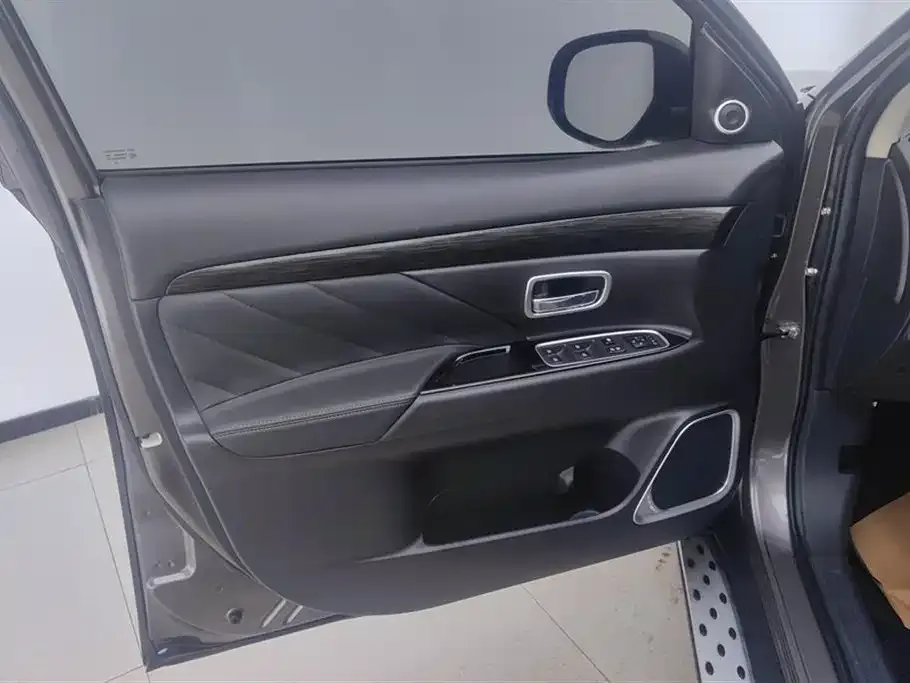 Mitsubishi Outlander 2021 из CN, фото 7