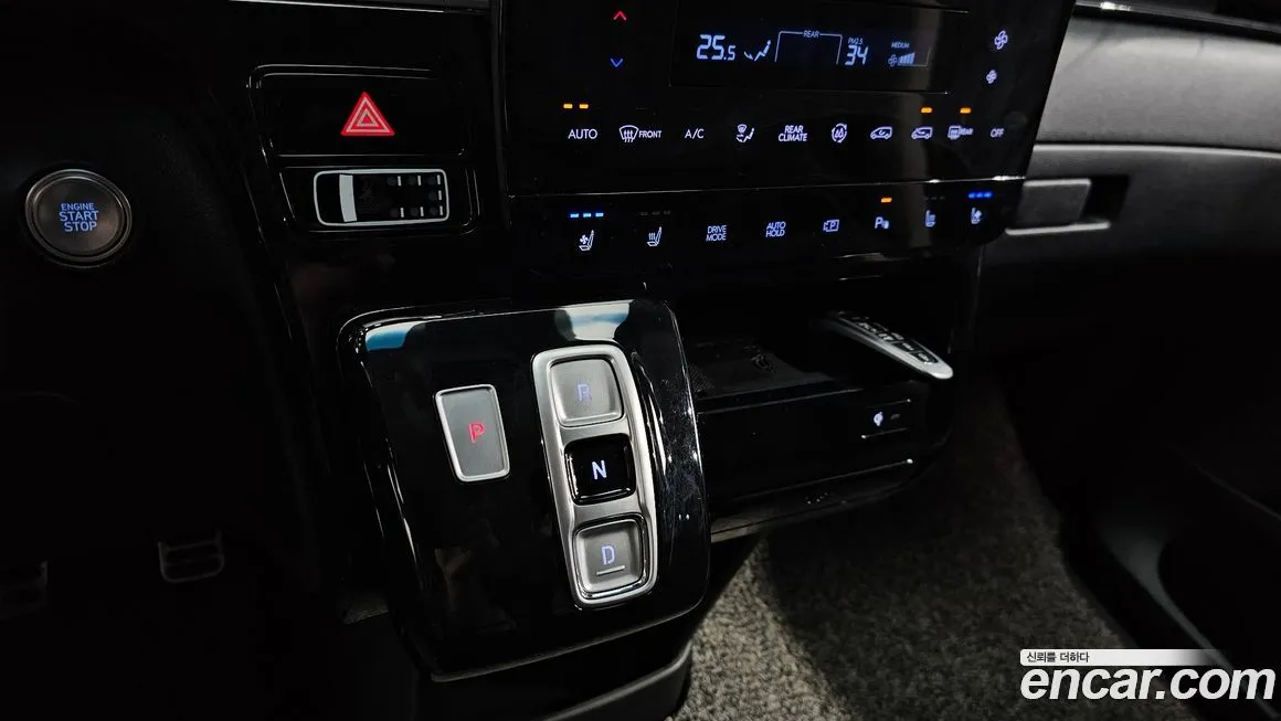 Hyundai Staria 2023 из KR, фото 9
