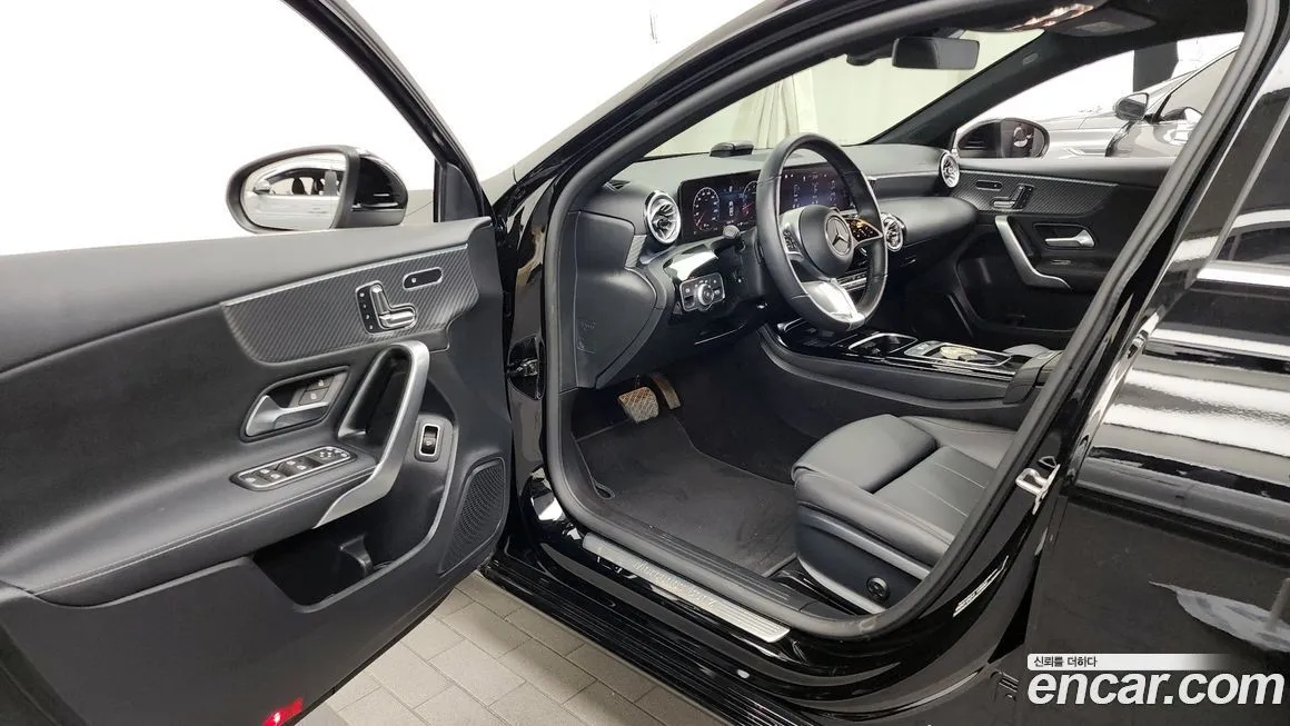Mercedes-Benz A-Class — фото 10