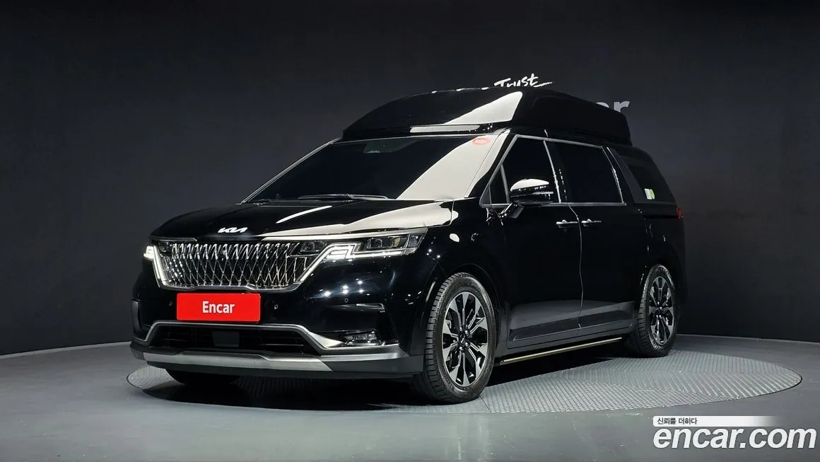 Kia Carnival — фото 1