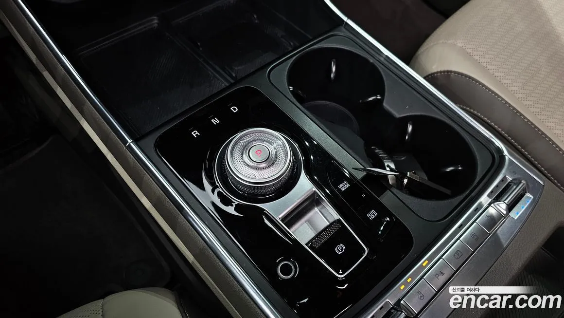 Kia Carnival — фото 9