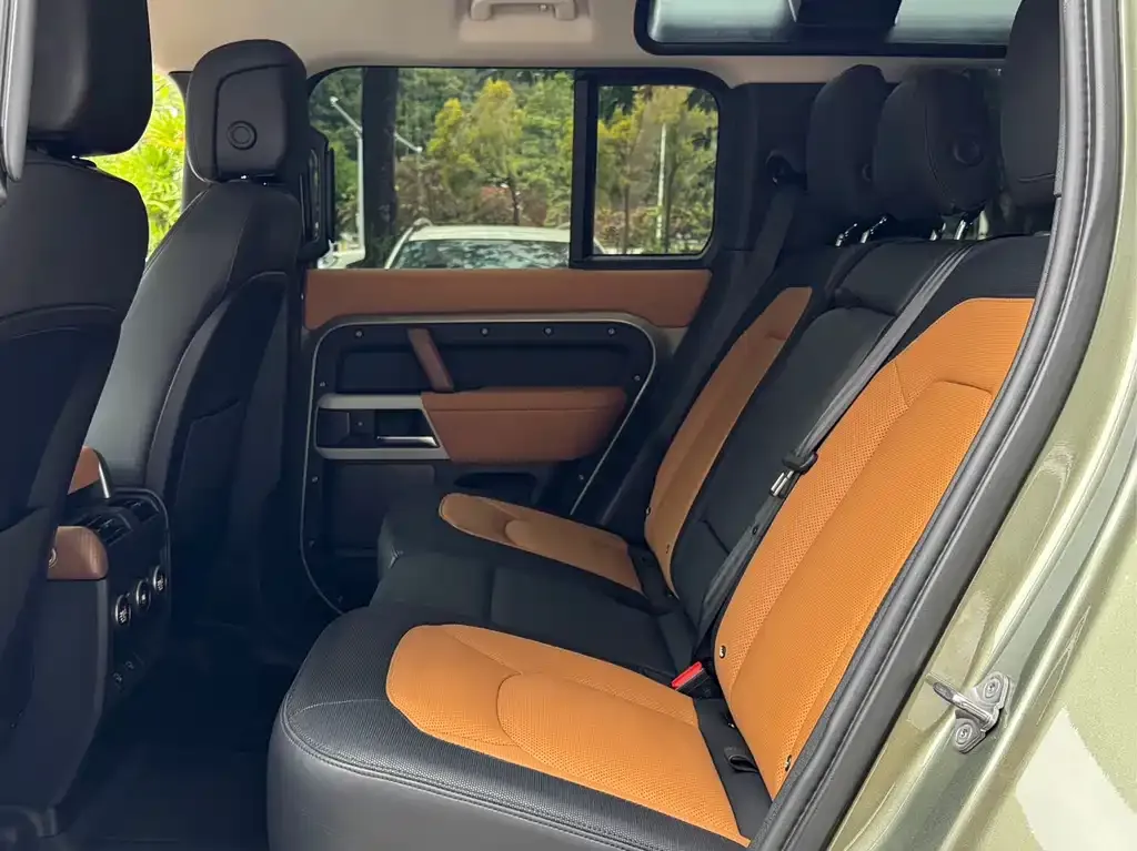 Land Rover Defender 2022 из CN, фото 10