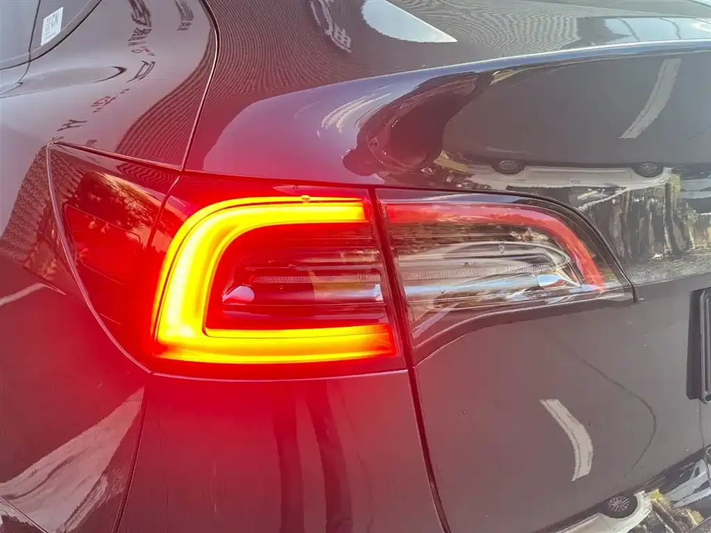 Tesla Model Y 2024 из CN, фото 10