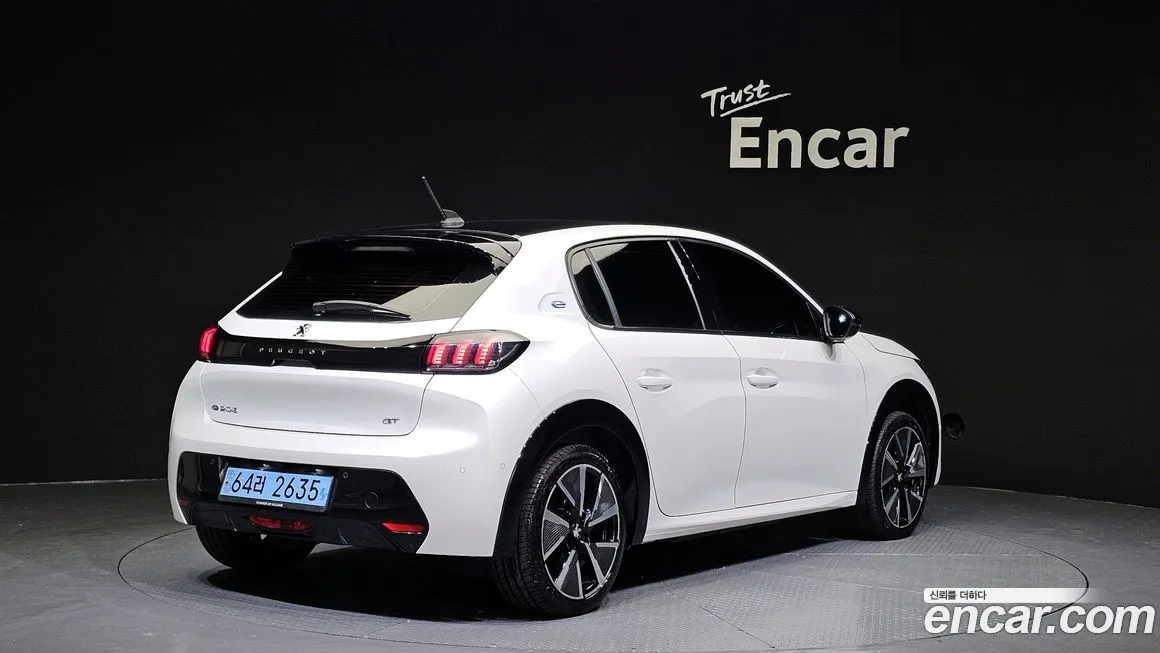 Peugeot 208 2022 из KR, фото 2