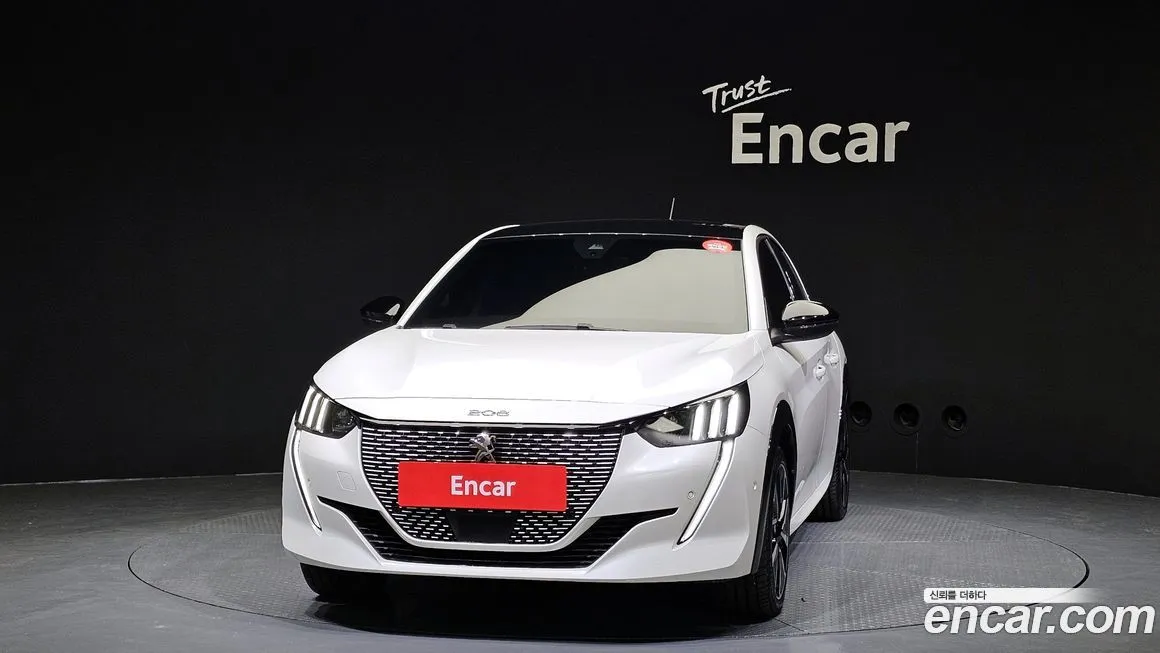 Peugeot 208 2022 из KR, фото 3