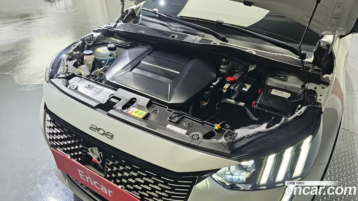 Peugeot 208 2022 из KR, фото 6