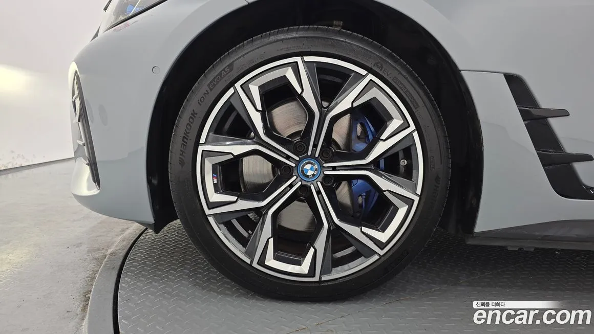 BMW i4 2024 из KR, фото 5