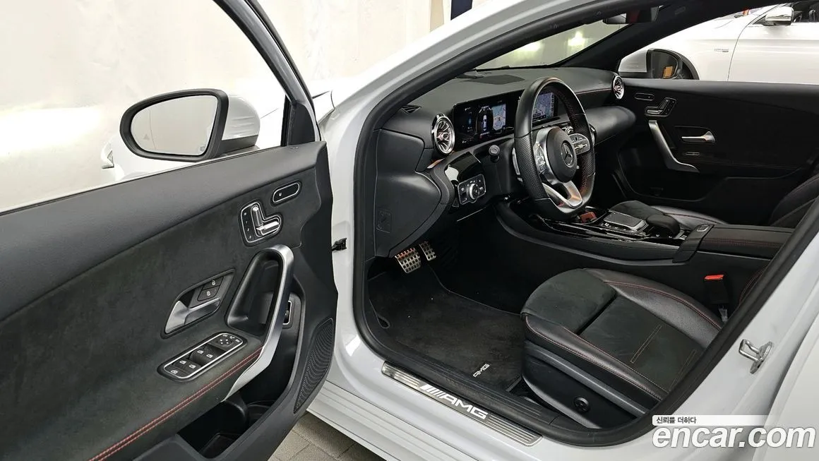 Mercedes-Benz A-Class — фото 10