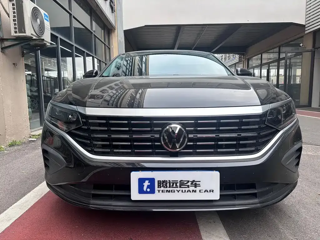 Volkswagen Passat 2023 из CN, фото 2