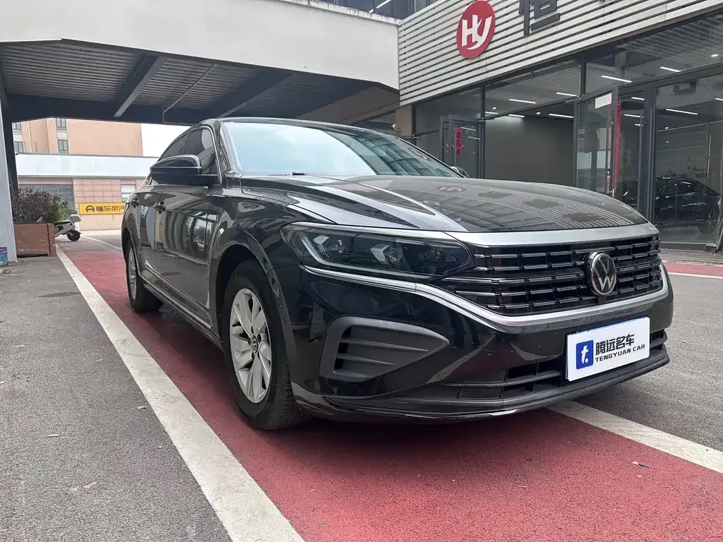 Volkswagen Passat 2023 из CN, фото 3