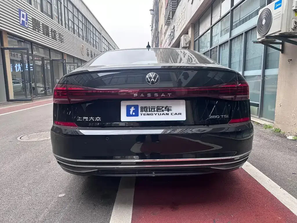 Volkswagen Passat 2023 из CN, фото 8