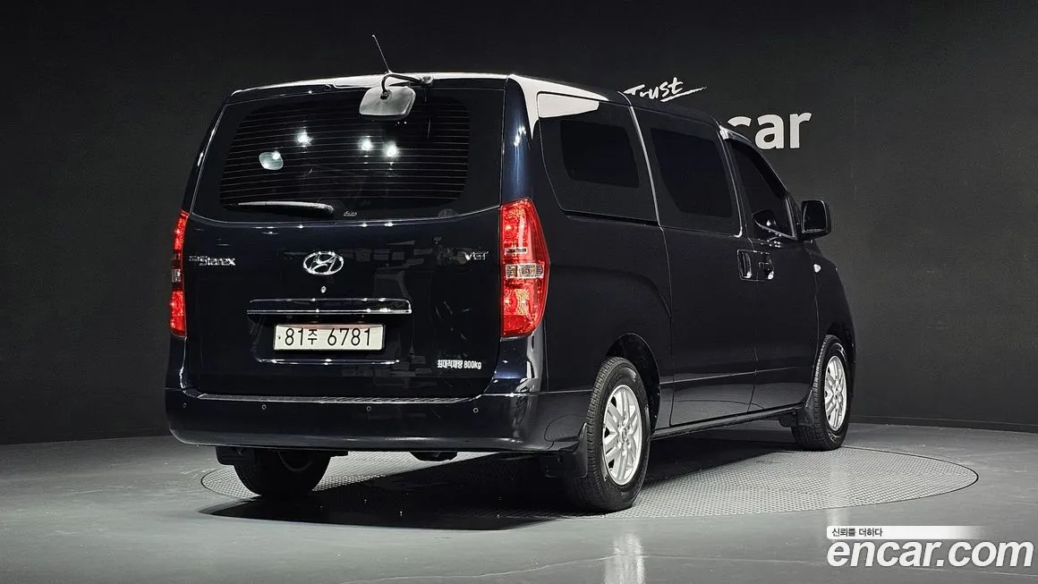 Hyundai Starex — фото 2