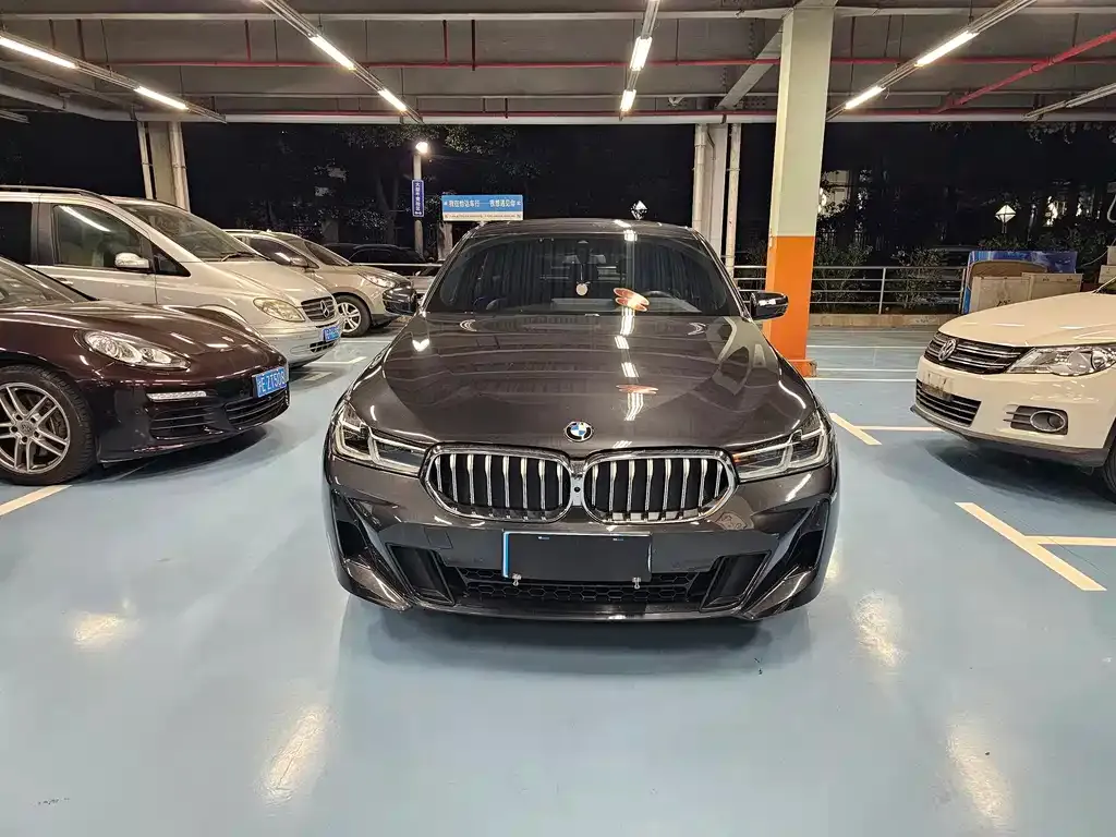 BMW 6 Series GT 2023 из CN, фото 2