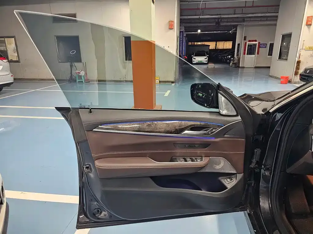 BMW 6 Series GT 2023 из CN, фото 8