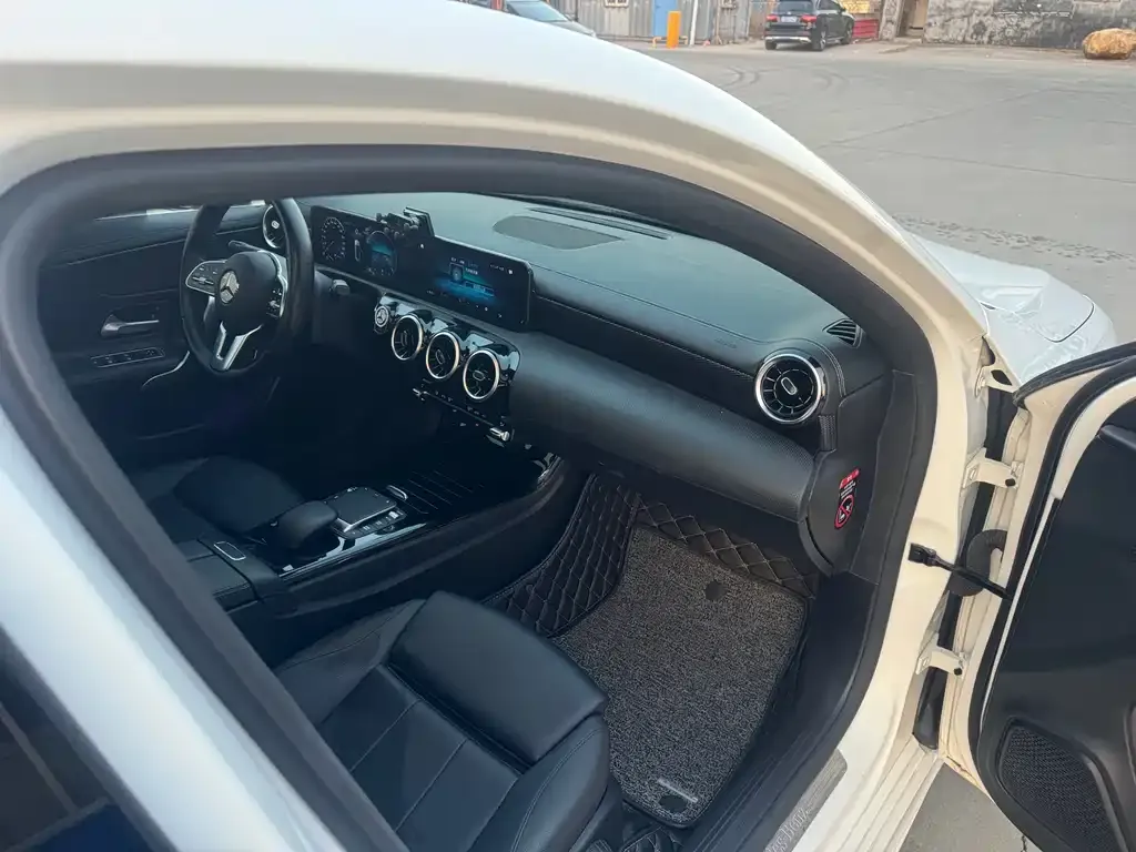 Mercedes-Benz A-Class 2021 из CN, фото 6