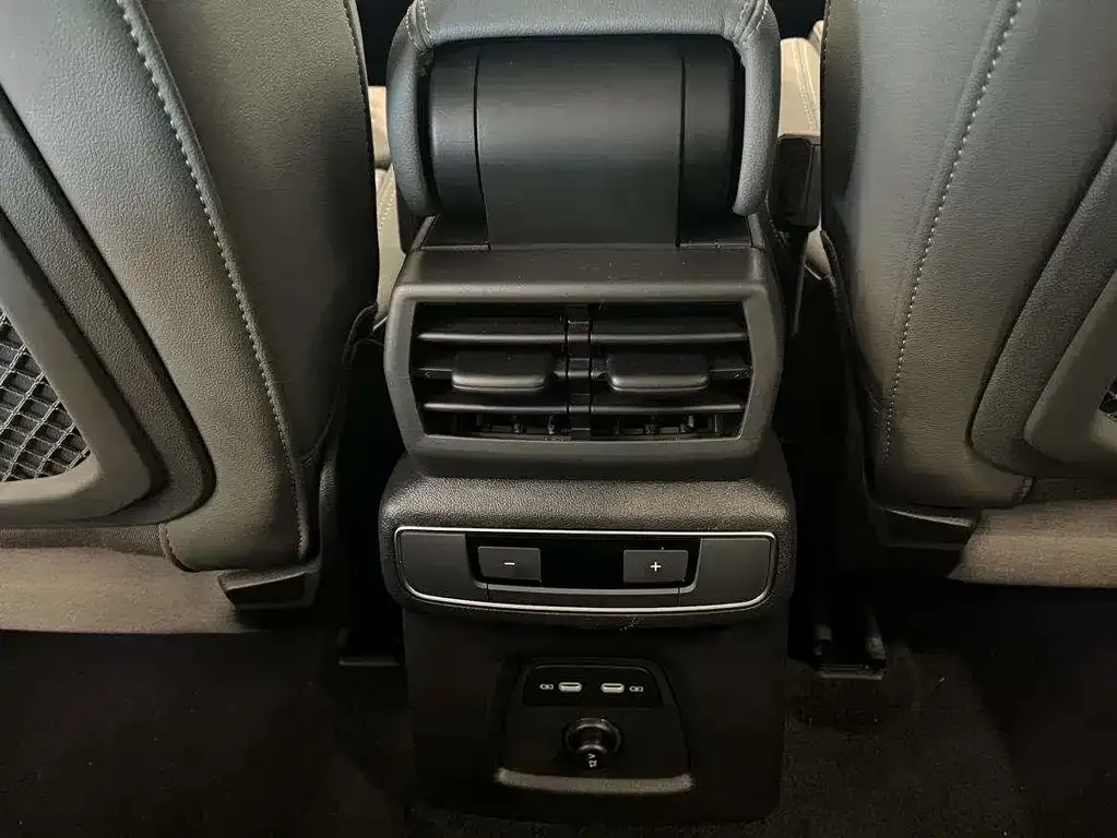 Audi Q5 e-tron 2023 из CN, фото 10