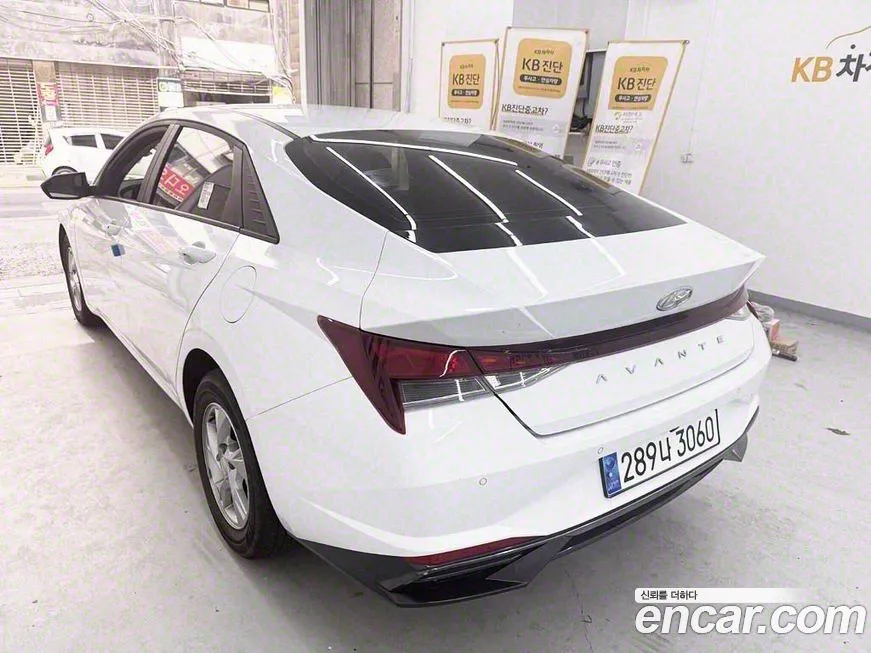 Hyundai AVANTE — фото 2
