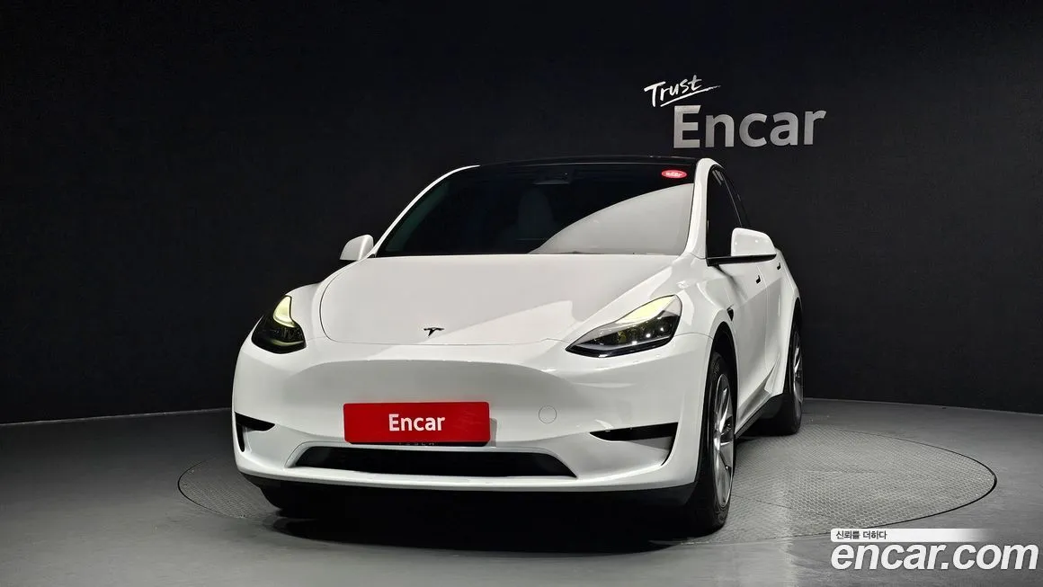 Tesla Model Y — фото 3