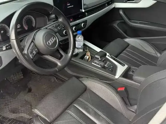 Audi A4L 2022 из CN, фото 6