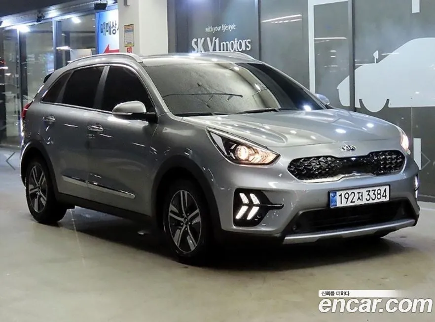 Kia Niro — фото 1
