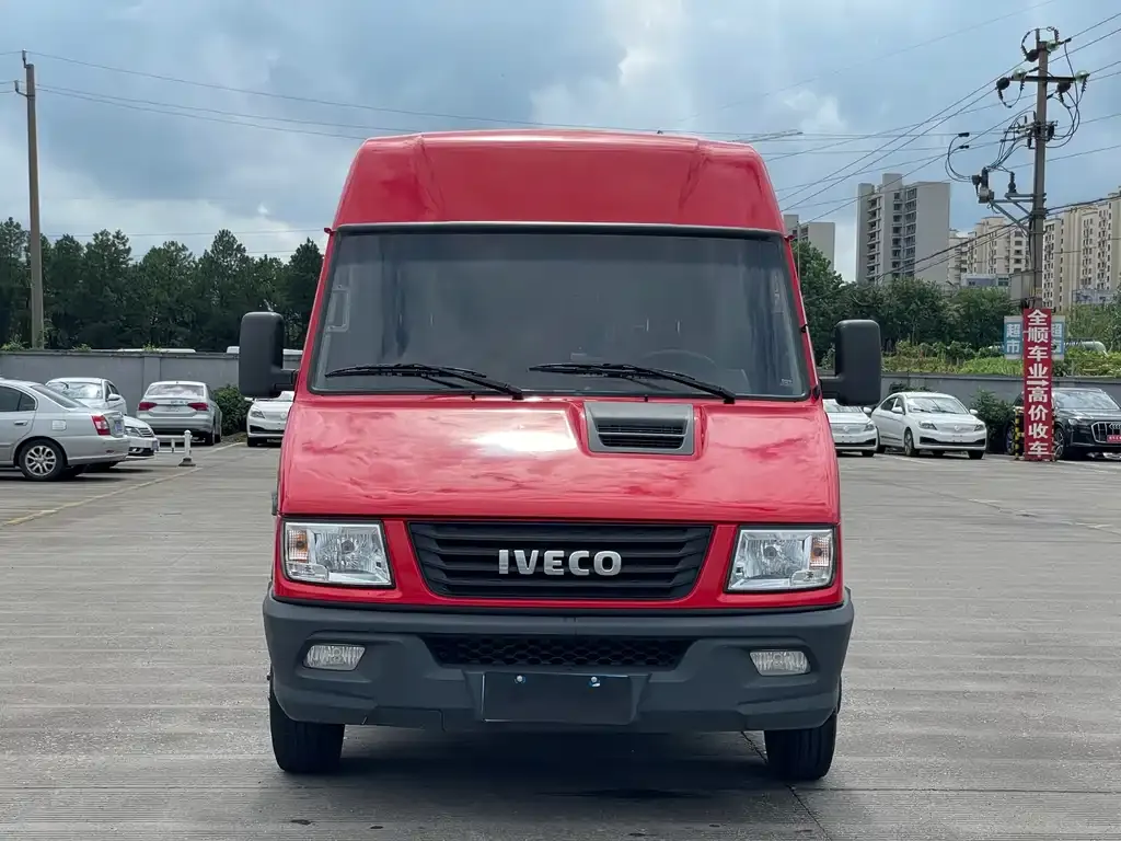 IVECO Daily 2023 из CN, фото 2