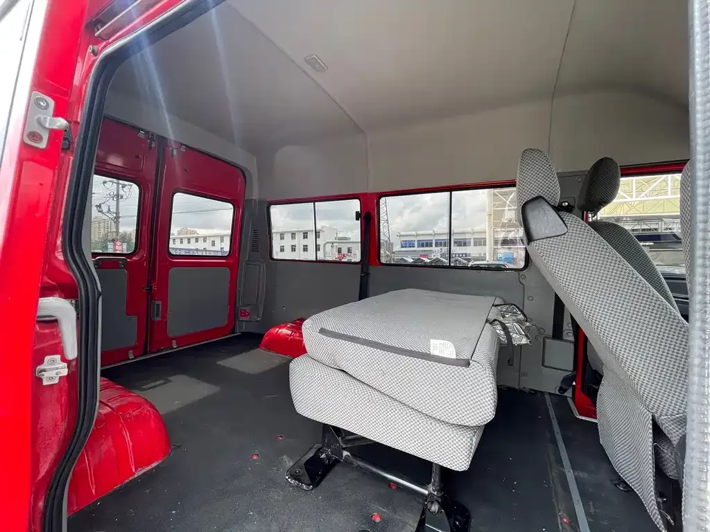 IVECO Daily 2023 из CN, фото 5