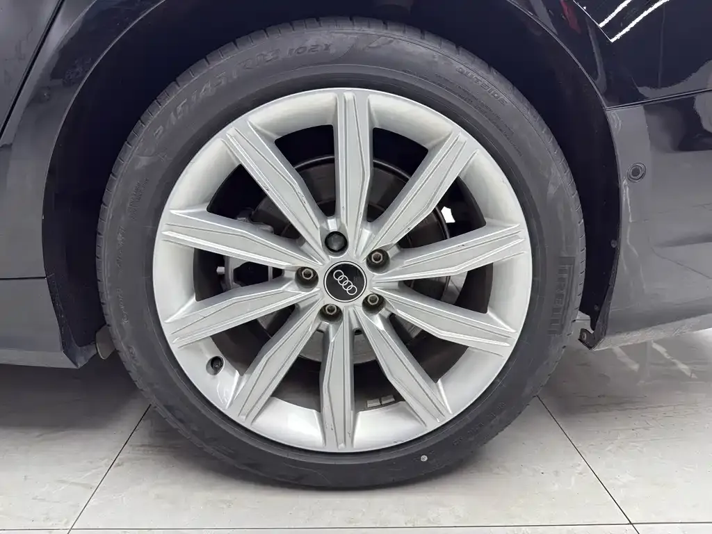 Audi A6L 2024 из CN, фото 5