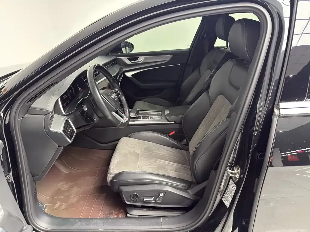 Audi A6L 2024 из CN, фото 9