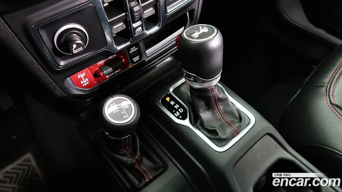 Jeep Wrangler 2022 из KR, фото 9