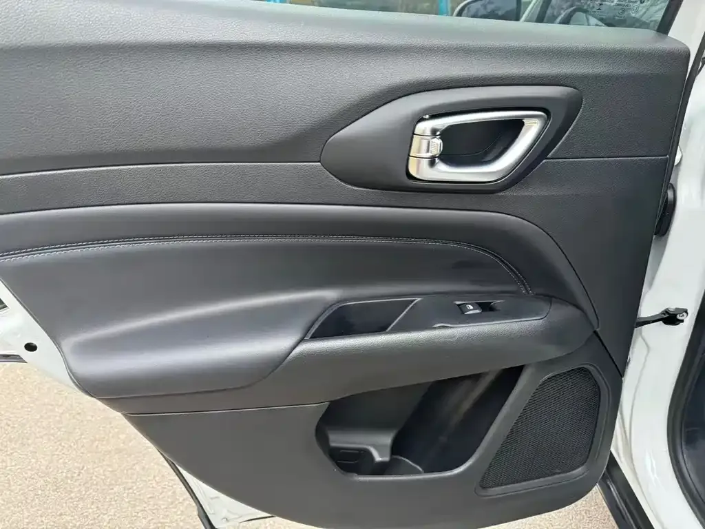 Jeep Compass 2021 из CN, фото 7