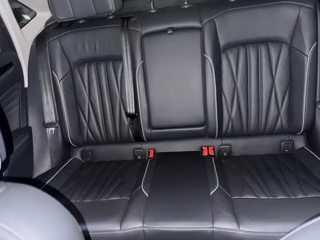 Volkswagen Passat 2022 из CN, фото 10