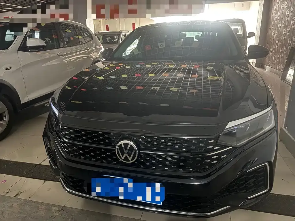 Volkswagen Passat 2022 из CN, фото 2