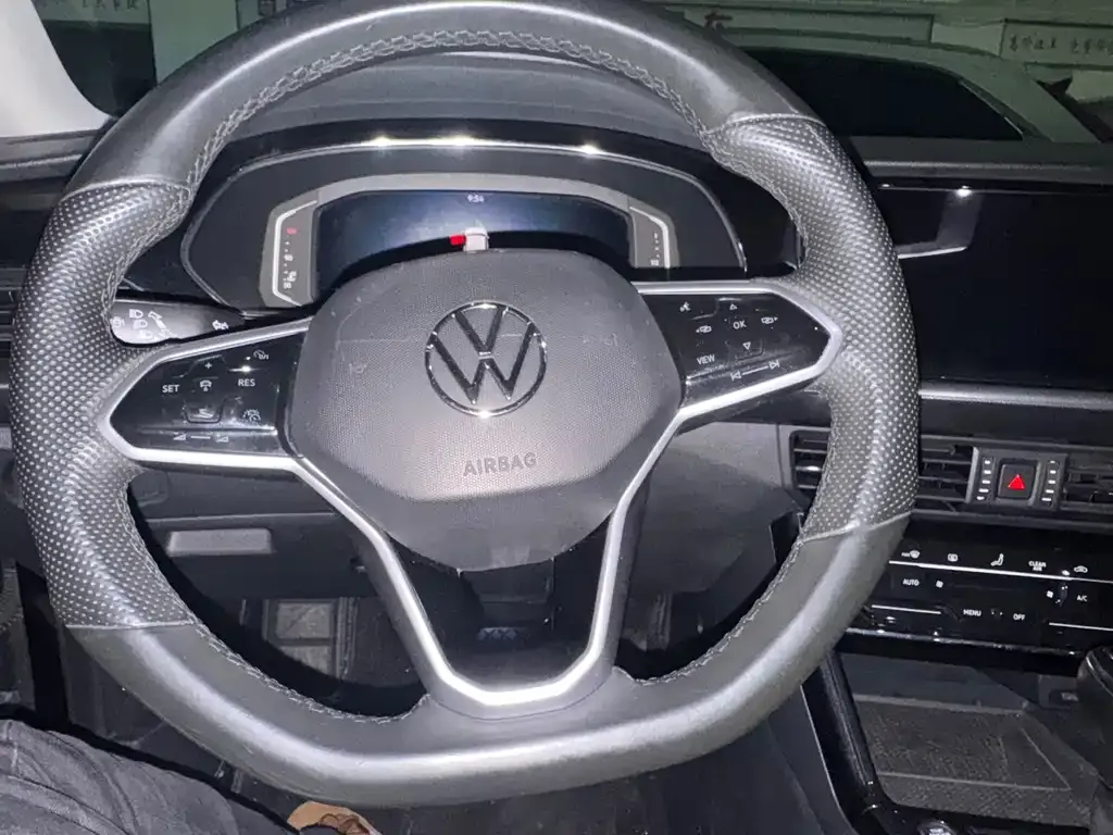 Volkswagen Passat 2022 из CN, фото 6