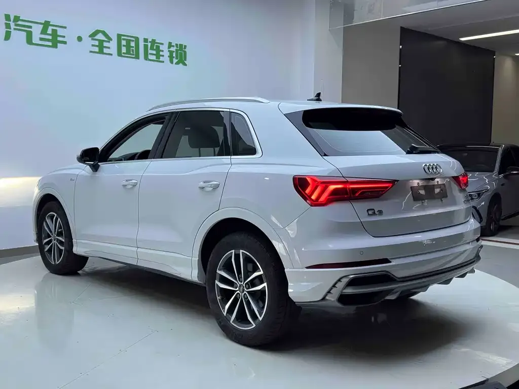Audi Q3 2021 из CN, фото 4