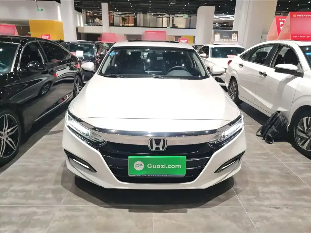 Honda Accord — фото 3