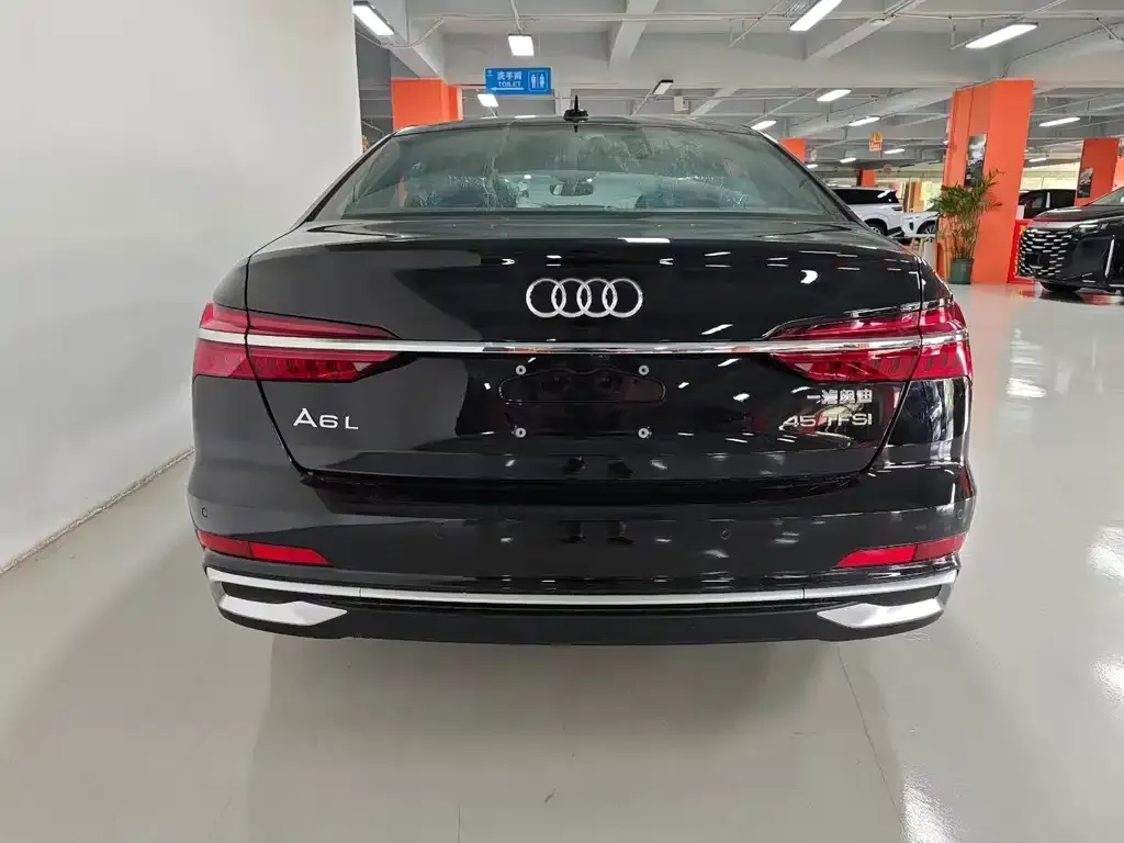 Audi A6L — фото 6