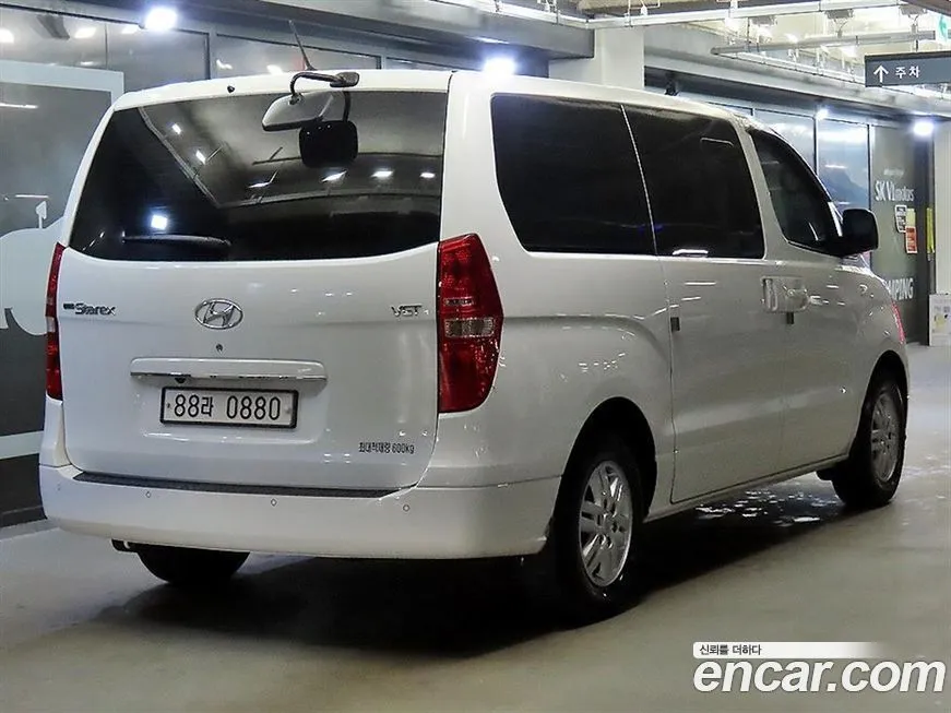 Hyundai Starex — фото 2