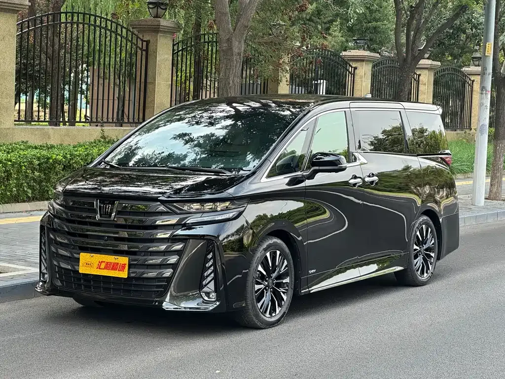 Toyota Vellfire 2024 из CN, фото 1