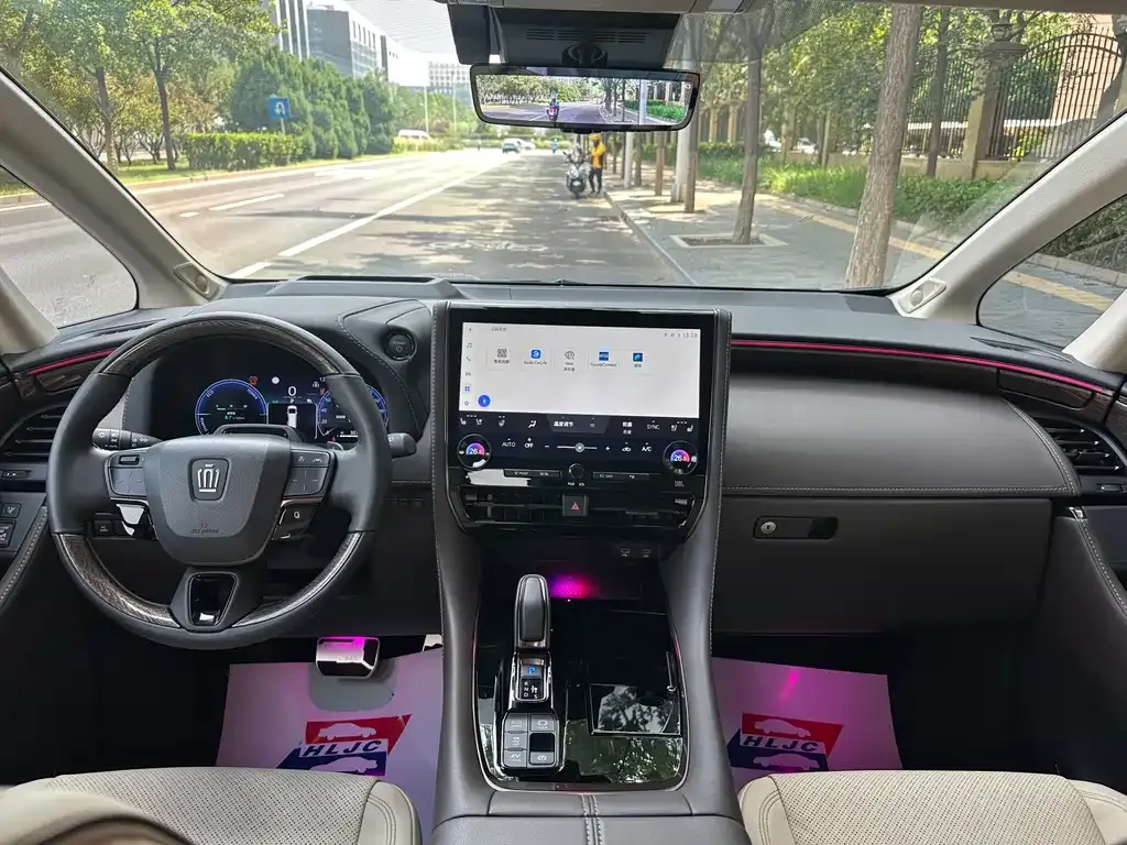 Toyota Vellfire 2024 из CN, фото 10