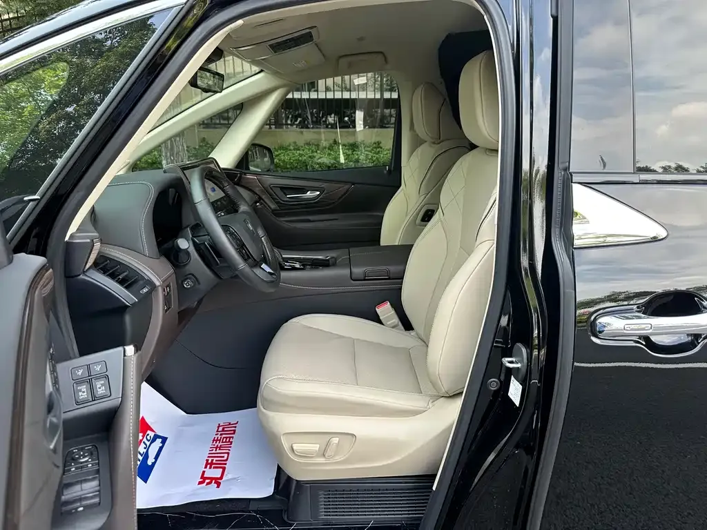 Toyota Vellfire 2024 из CN, фото 8