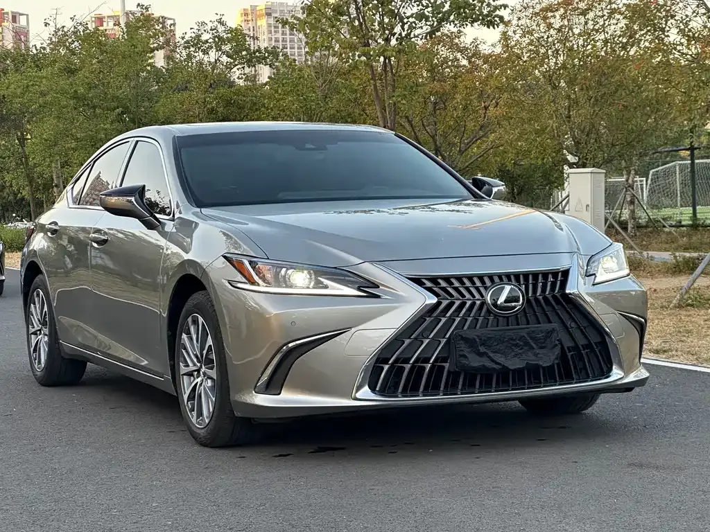 Lexus ES 2023 из CN, фото 3