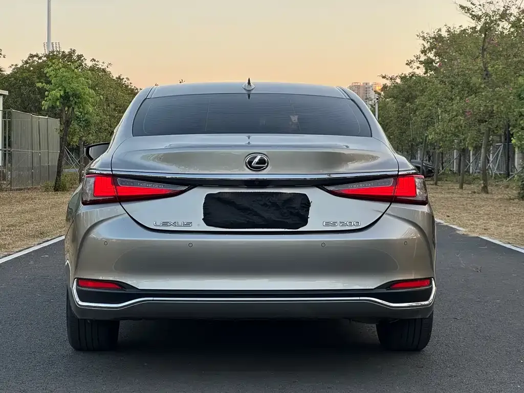 Lexus ES 2023 из CN, фото 5