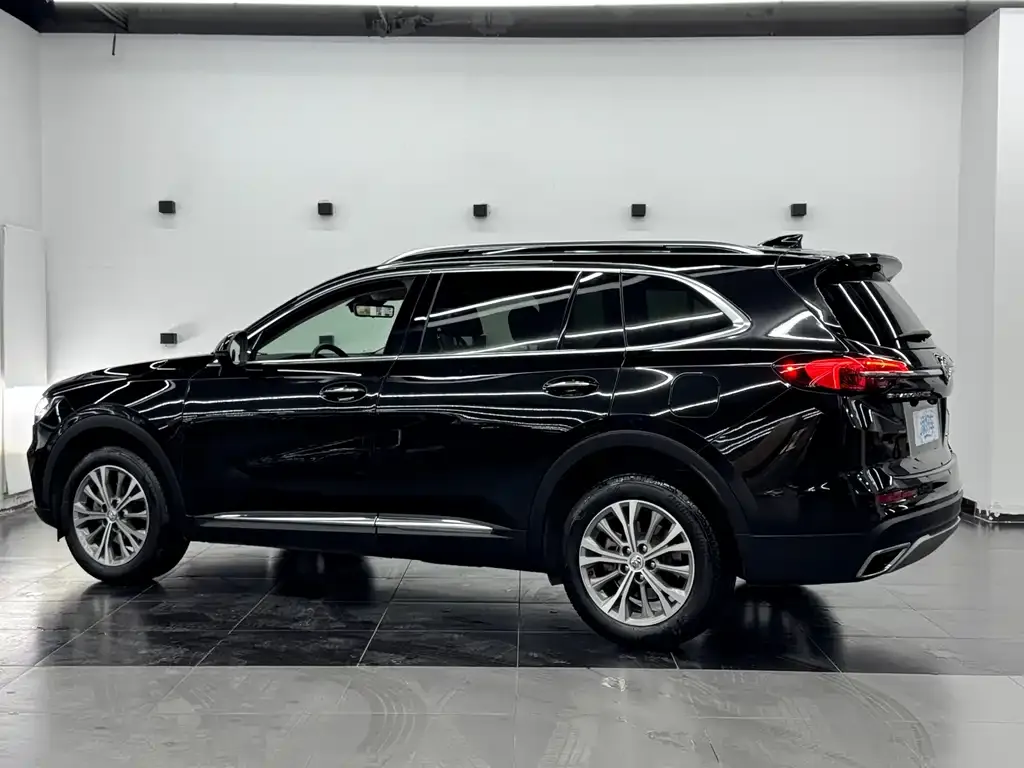 Buick Envision Plus — фото 10