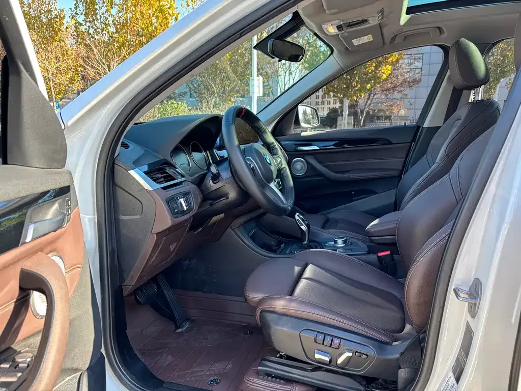 BMW X1 2021 из CN, фото 4