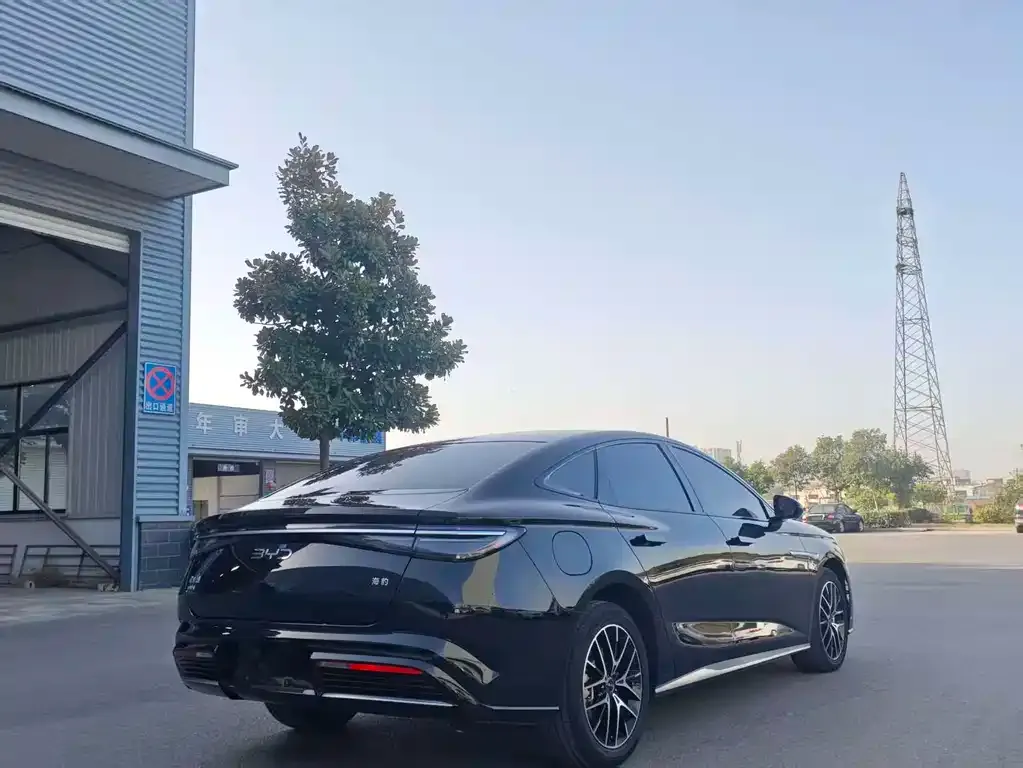 BYD Seal — фото 6