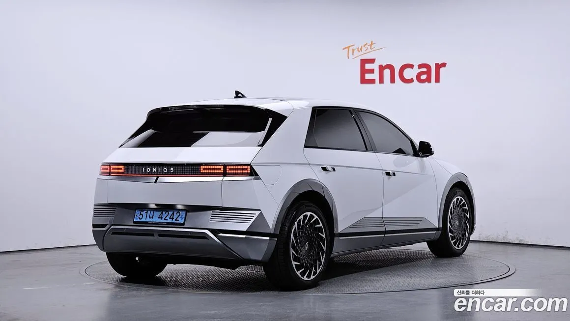 Hyundai Ioniq5 — фото 2